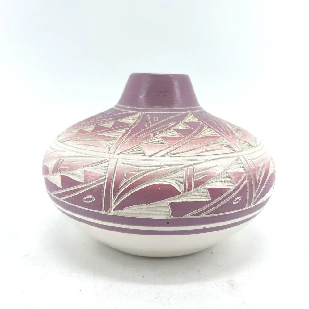 Hozoni Pottery Native American Hand Painted Etched PinkPurple Vase Artist Signed
